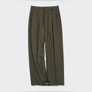 NWT Uniqlo Wide-Fit Pleated Pants